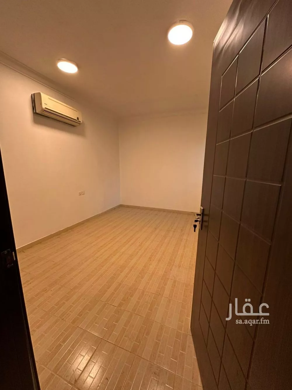 شقة 4 غرف في الياسمين 3