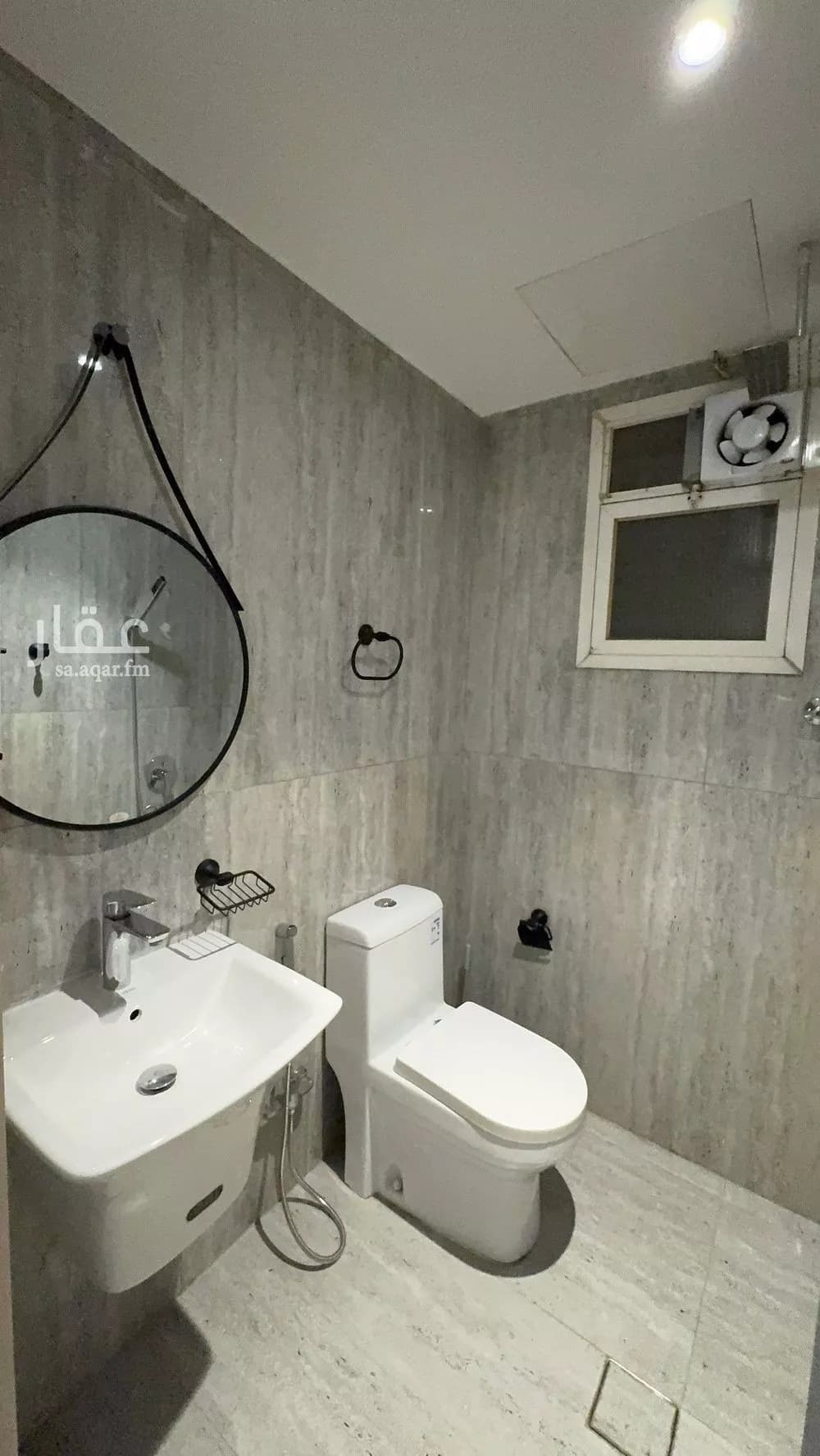 شقة 2 غرف في العقيق 4