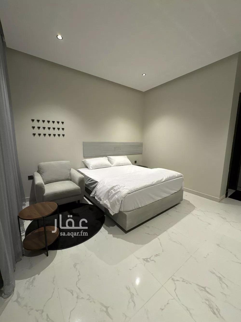 شقة 1 غرف في العقيق 4