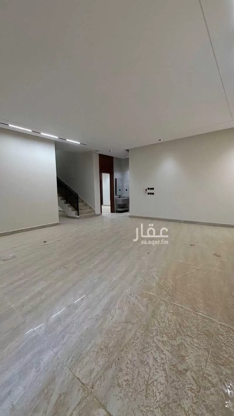 فيلا 5 غرف في طيبة 14