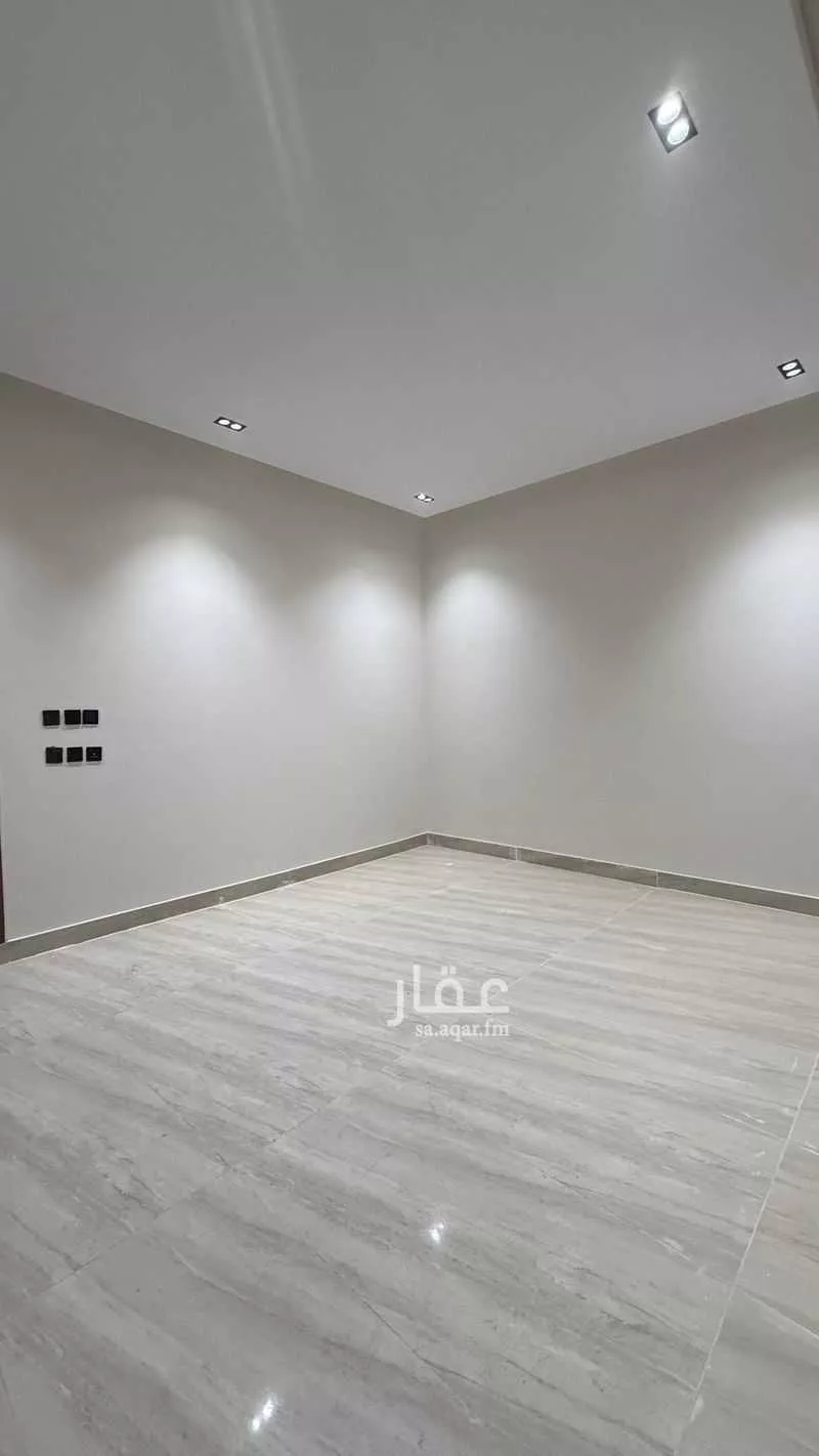 فيلا 5 غرف في طيبة 23