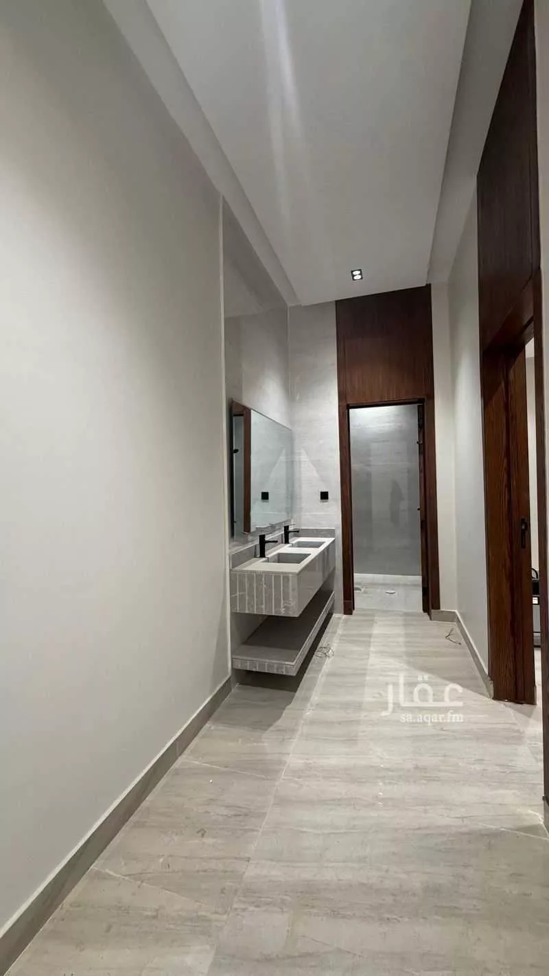 فيلا 5 غرف في طيبة 6