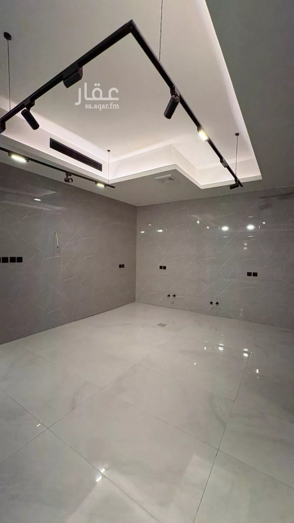 8 bedroom villa in Al Shiraa 17