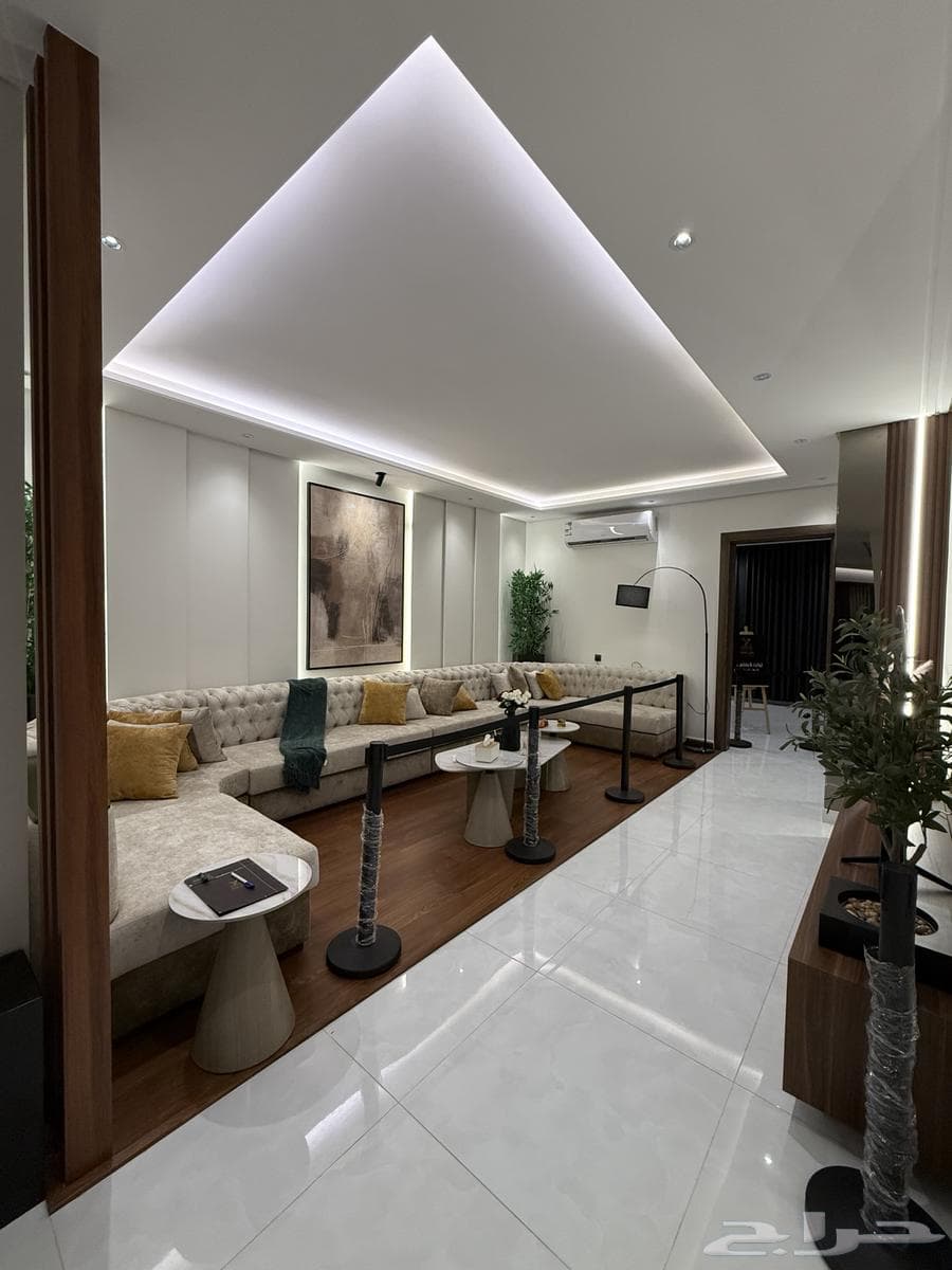 4 bedroom apartment in Wali Al Ahd 9