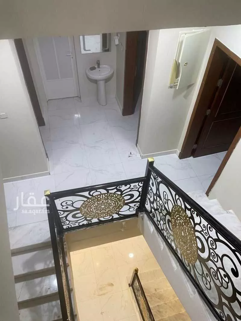 فيلا 8 غرف في اللؤلؤ 20