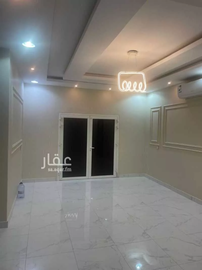 فيلا 8 غرف في اللؤلؤ 4