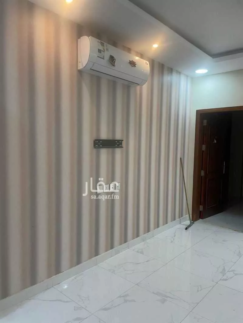 فيلا 8 غرف في اللؤلؤ 10