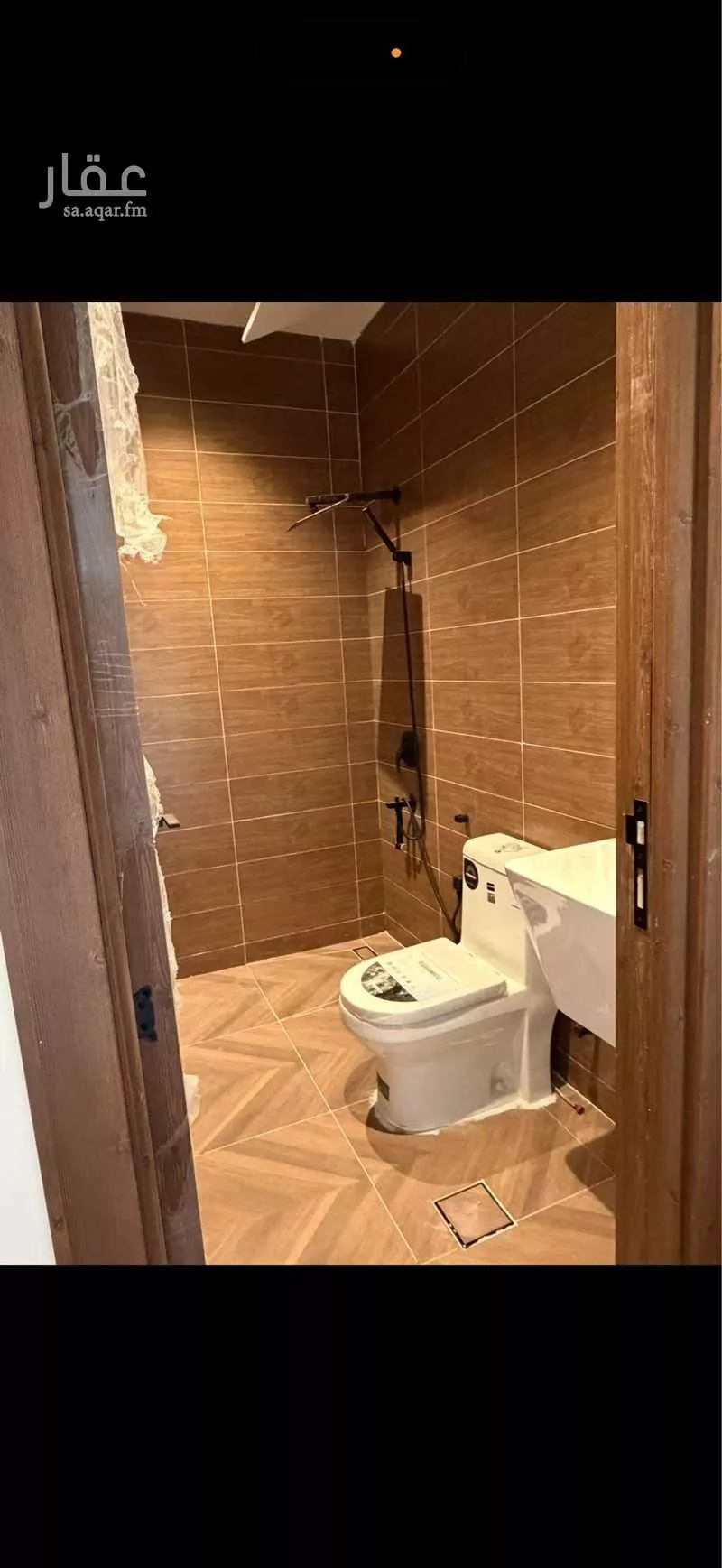 عمارة 420 م² في العارض 1