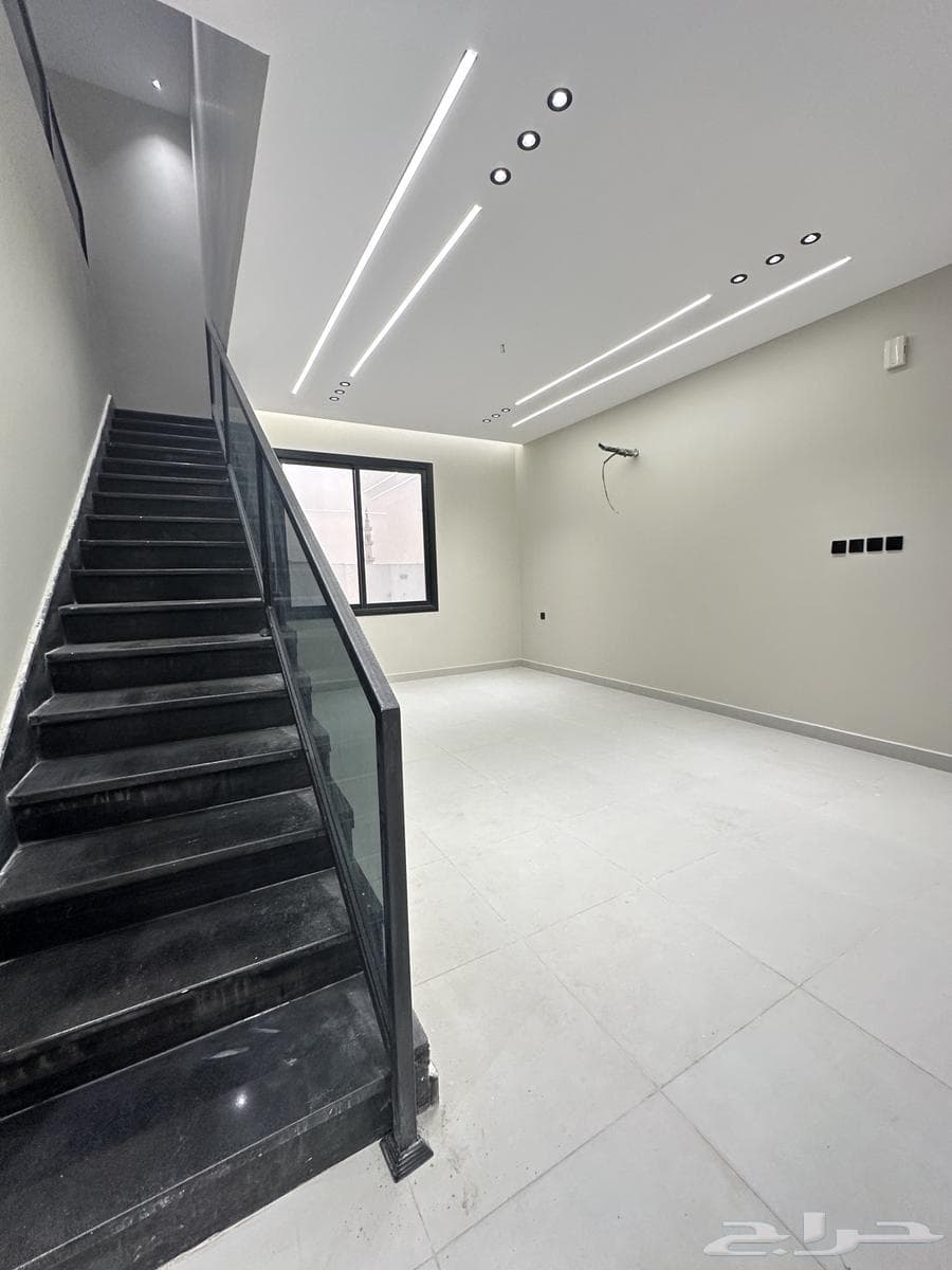 شقة 5 غرف في الرانوناء 15