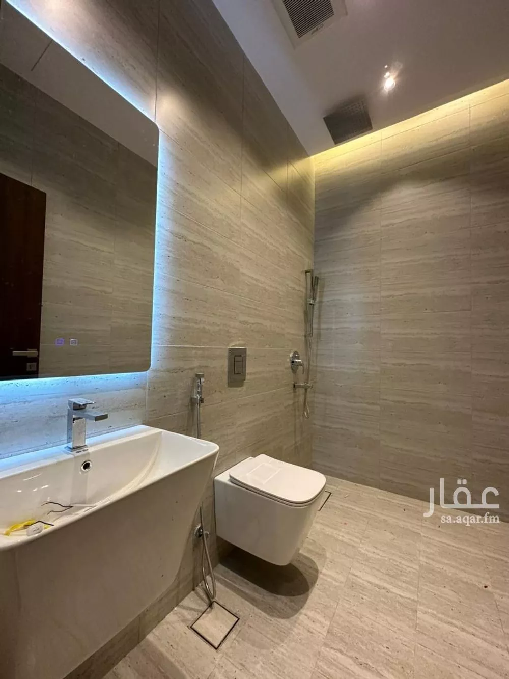 شقة 3 غرف في الفيصلية 8