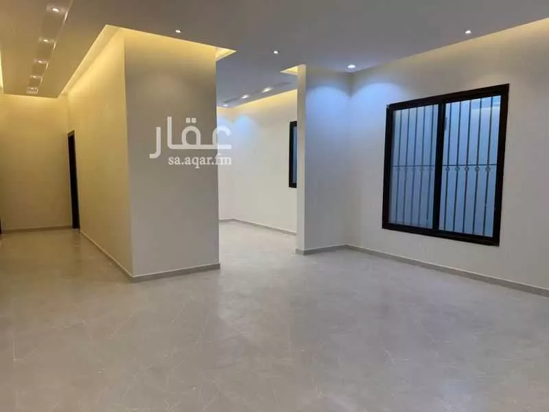 فيلا 6 غرف في الحائر 3