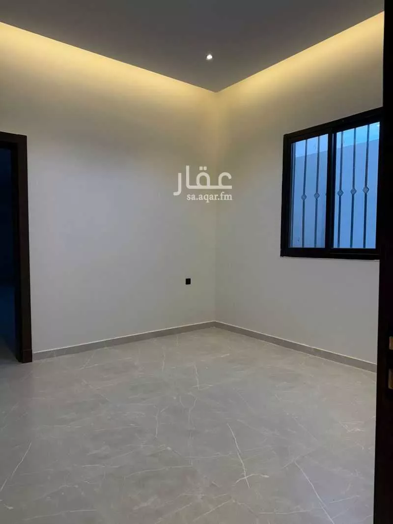 فيلا 6 غرف في الحائر 4