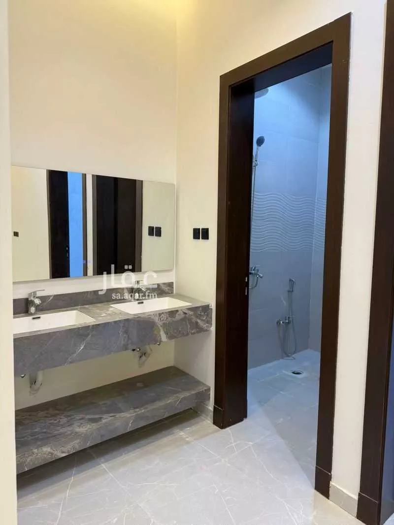 فيلا 6 غرف في الحائر 6