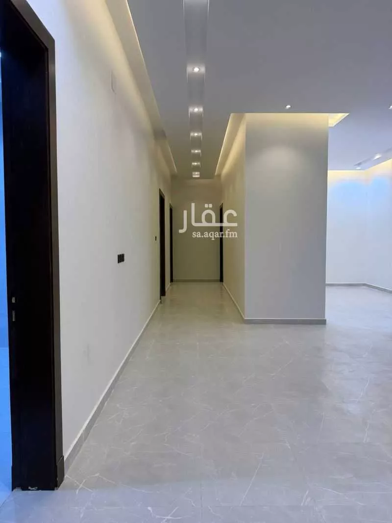 فيلا 6 غرف في الحائر 8