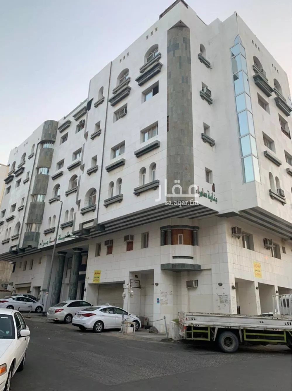 387 sqm building in Al Jamiah 1