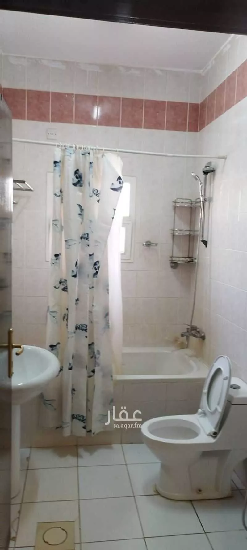 3 bedroom apartment in Al Falah 5