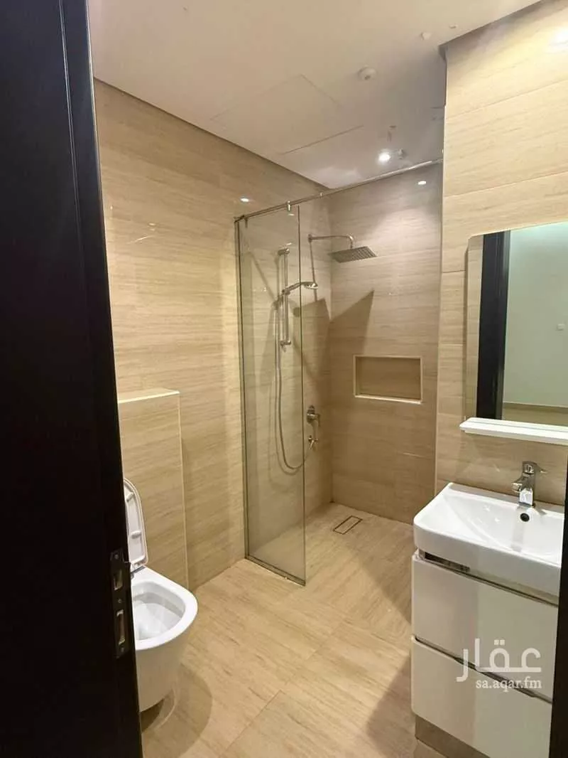 شقة 3 غرف في الملقا 6