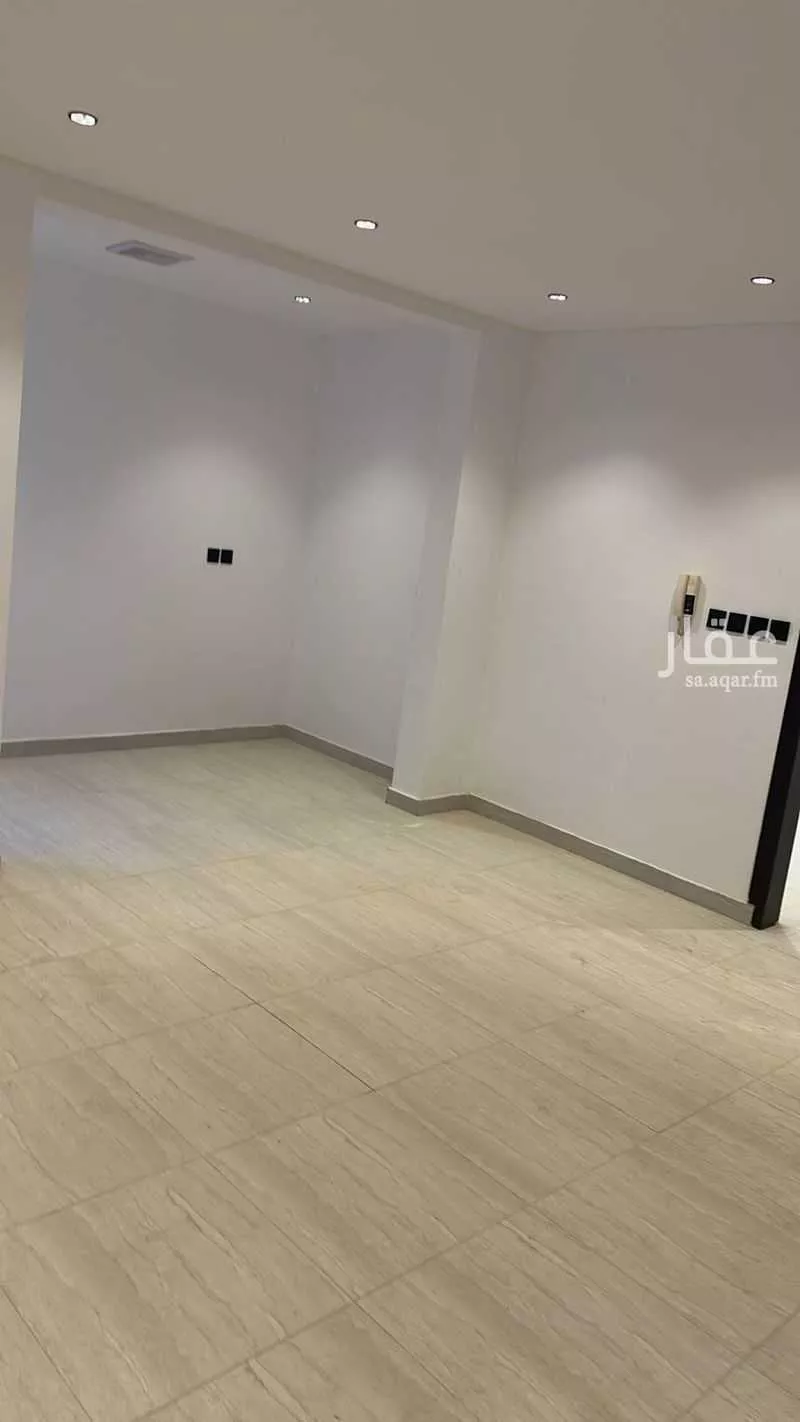 شقة 2 غرف في الرمال 1