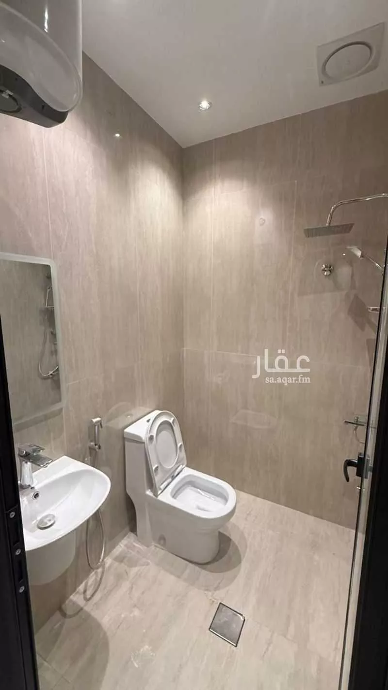 فيلا 6 غرف في الأمواج 9