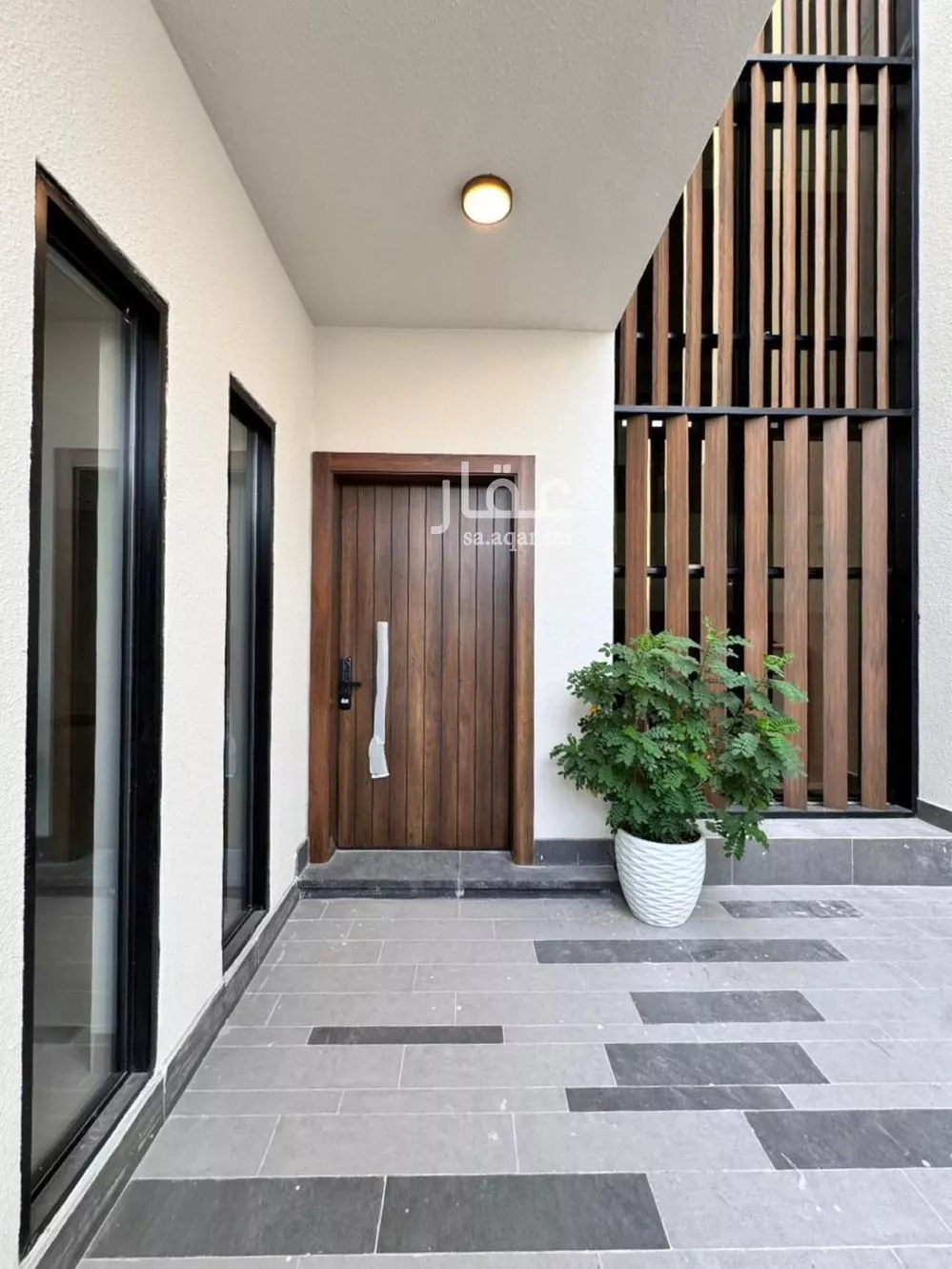 فيلا 4 غرف في الشراع 2