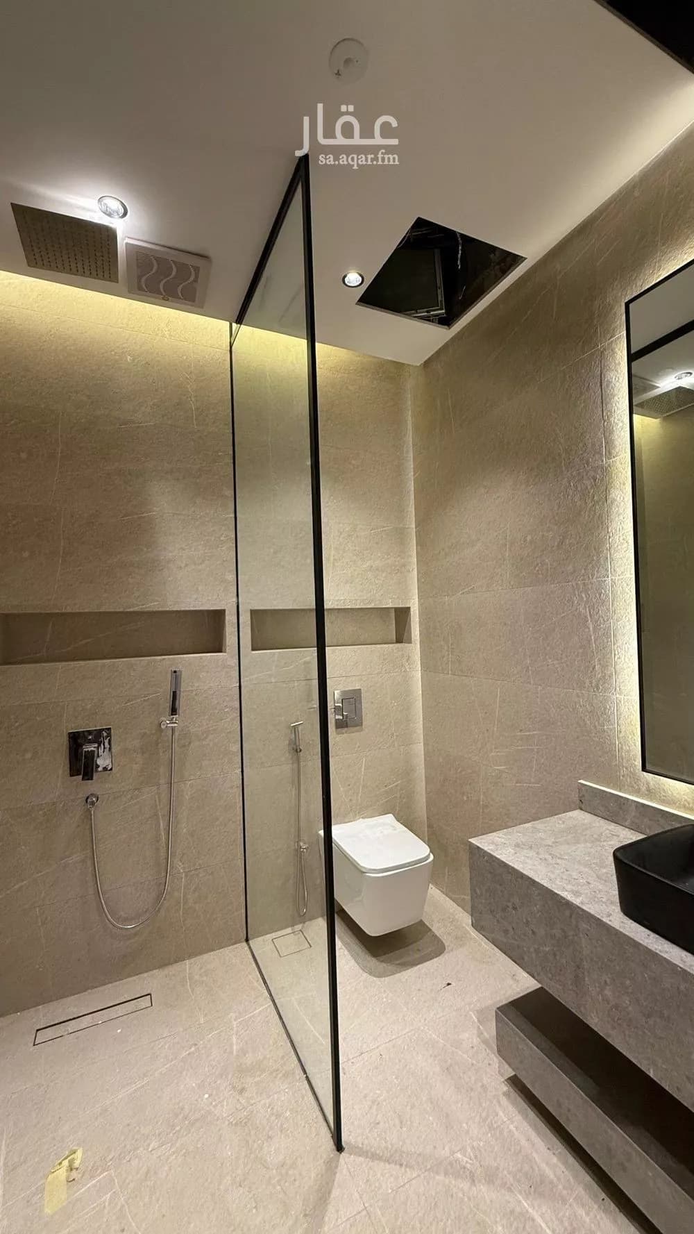 فيلا 4 غرف في الشراع 14