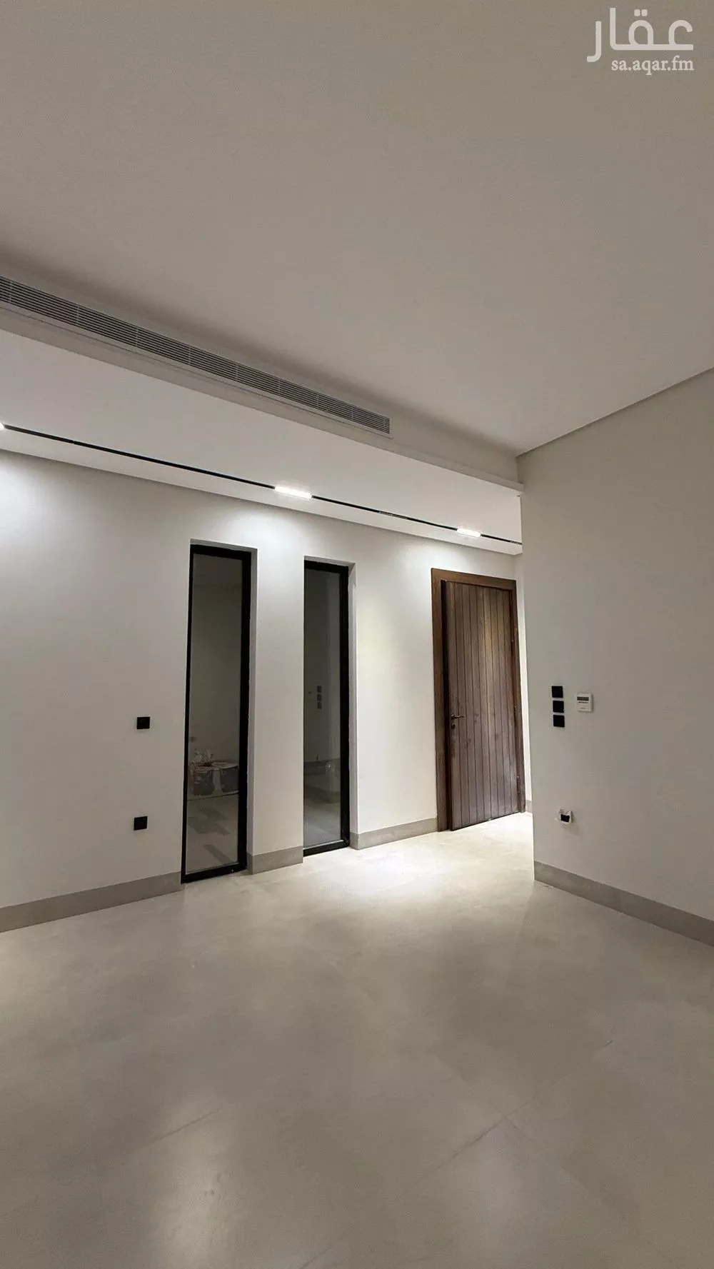 فيلا 4 غرف في الشراع 5