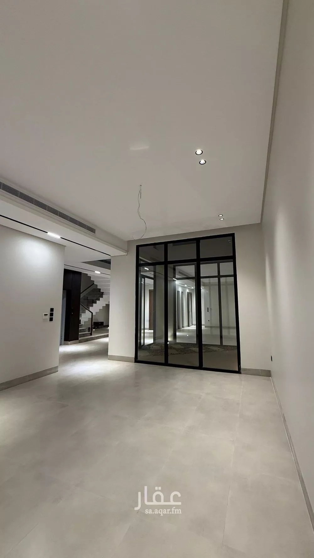 فيلا 4 غرف في الشراع 6