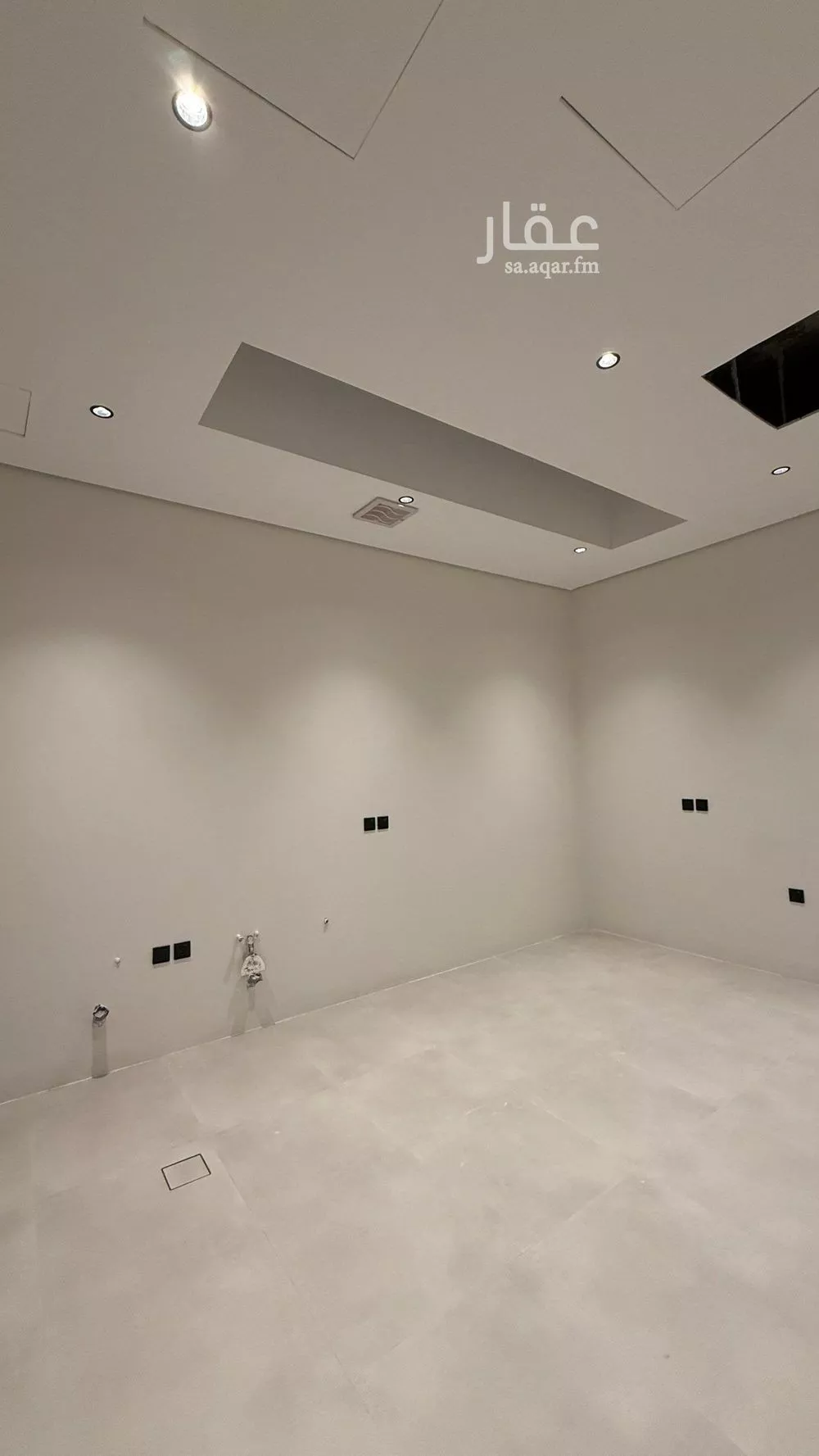 فيلا 4 غرف في الشراع 7