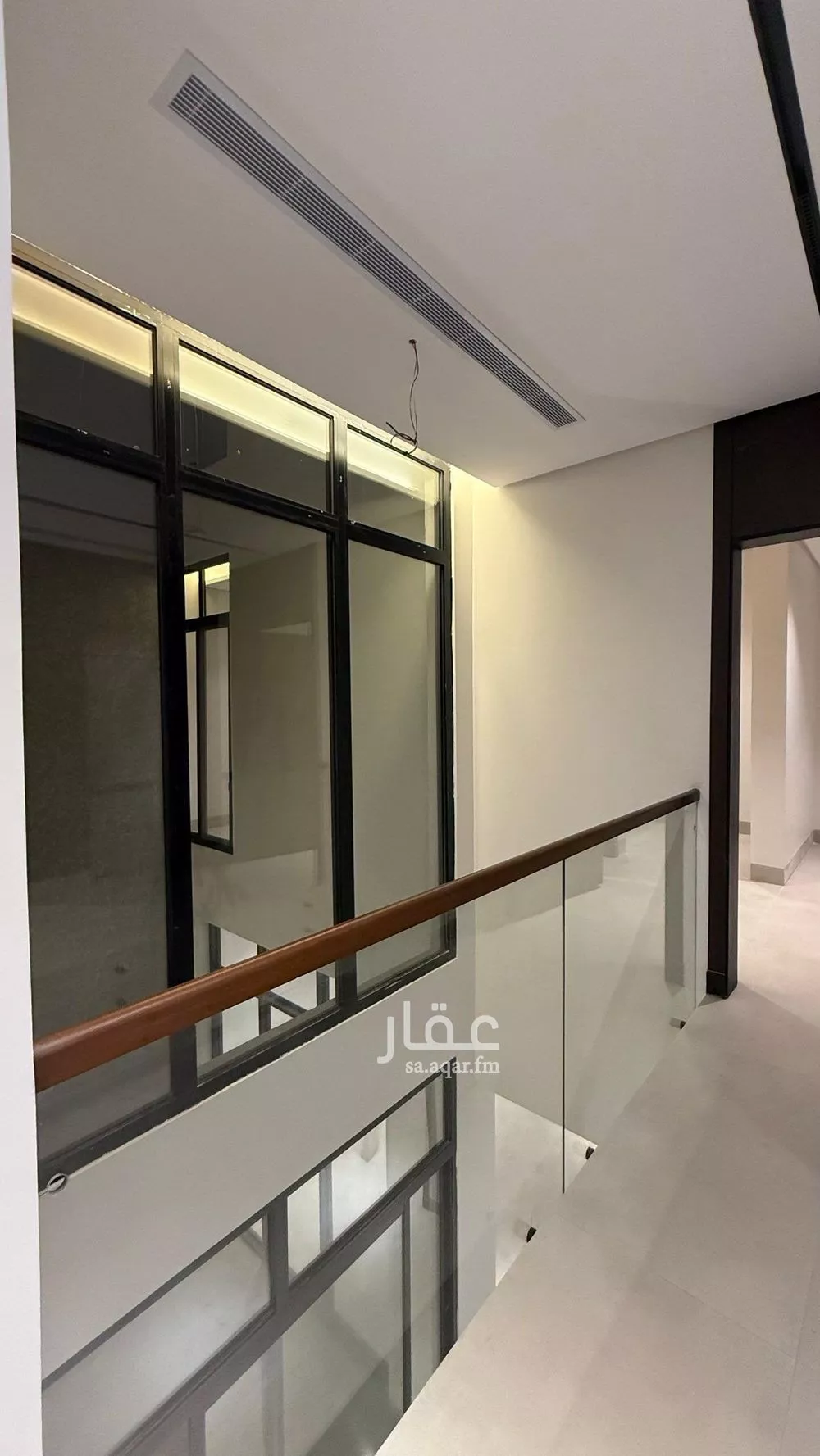 فيلا 4 غرف في الشراع 10