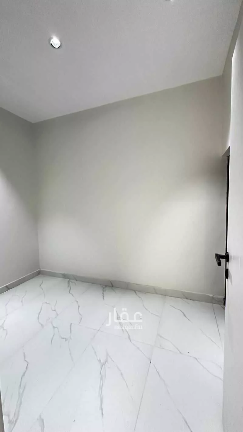 10 bedroom villa in Al Rumanah 13