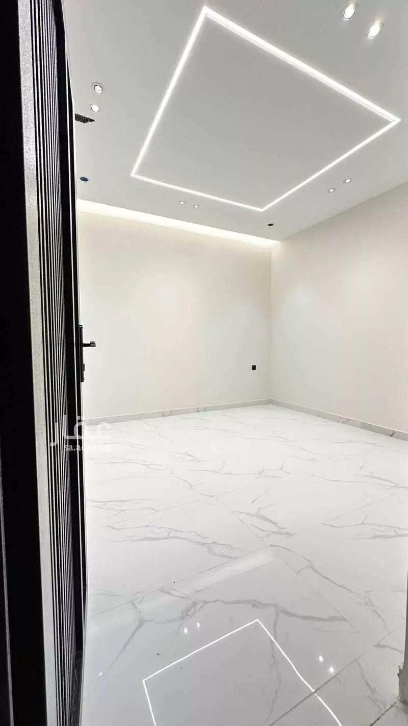 10 bedroom villa in Al Rumanah 6