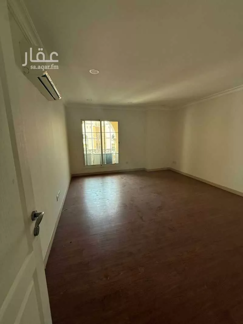 شقة 4 غرف في القصور 12