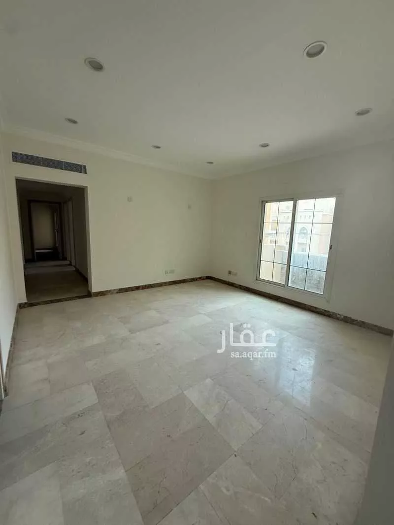 شقة 4 غرف في القصور 6