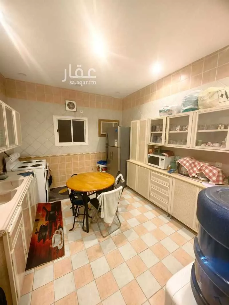 5 bedroom apartment in Al Marwa 5