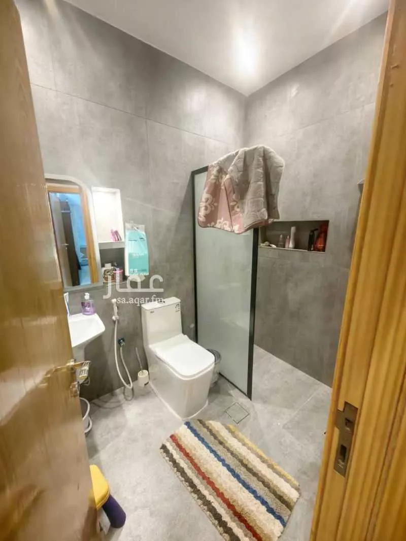 5 bedroom apartment in Al Marwa 8