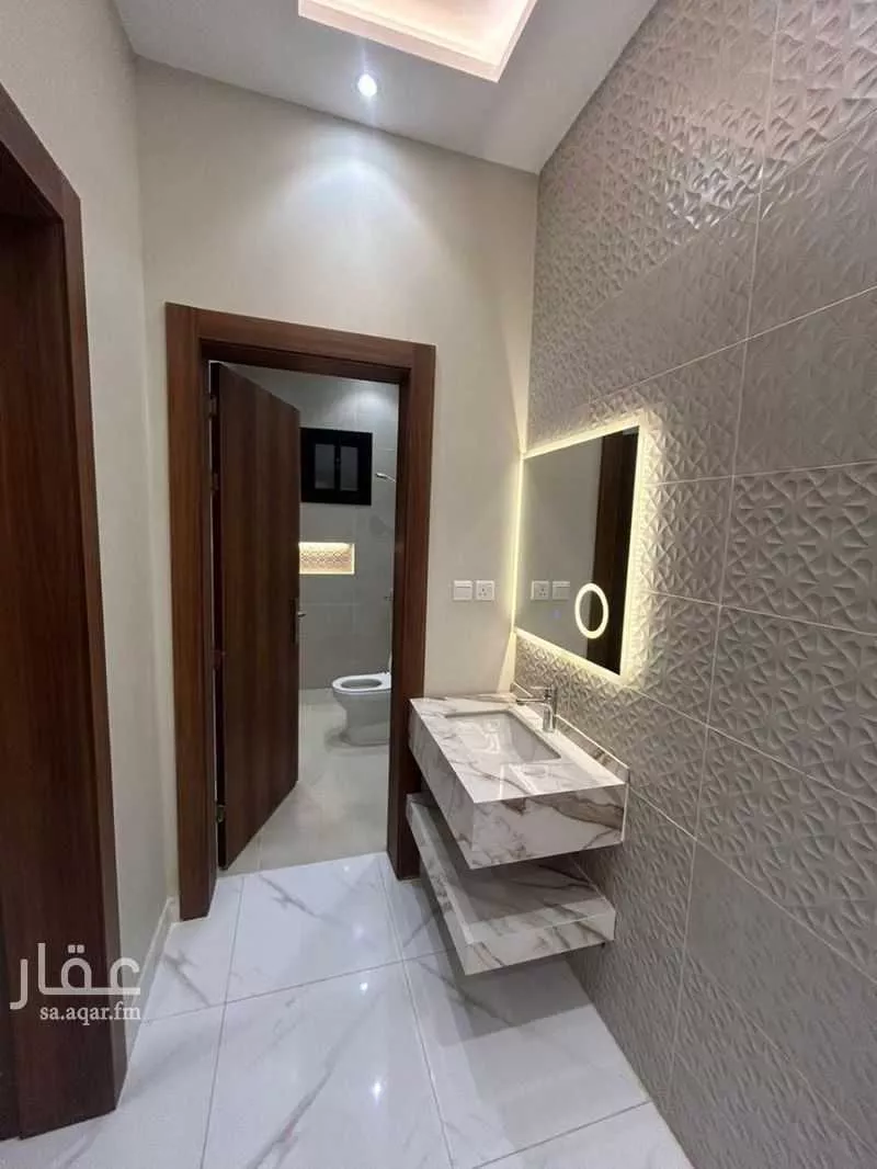5 bedroom apartment in Taibah 1