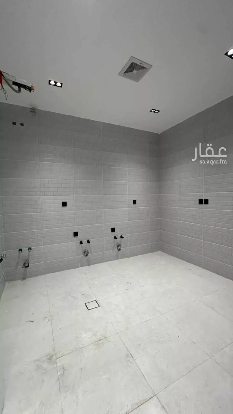 3 bedroom apartment in Al Wahah 13