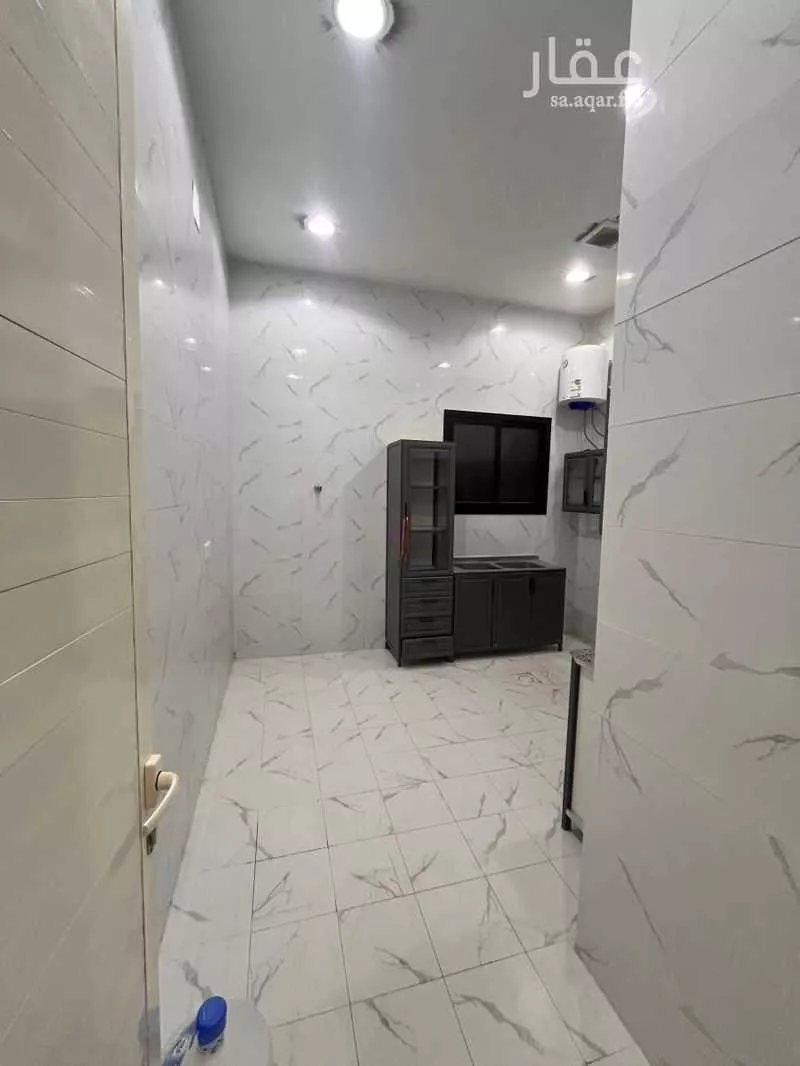 5 bedroom floor in Al Haeer 1