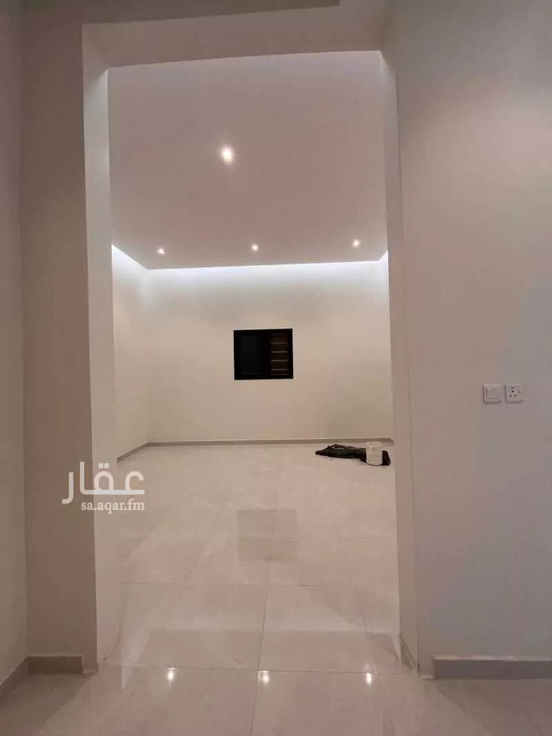 5 bedroom floor in Al Haeer 4
