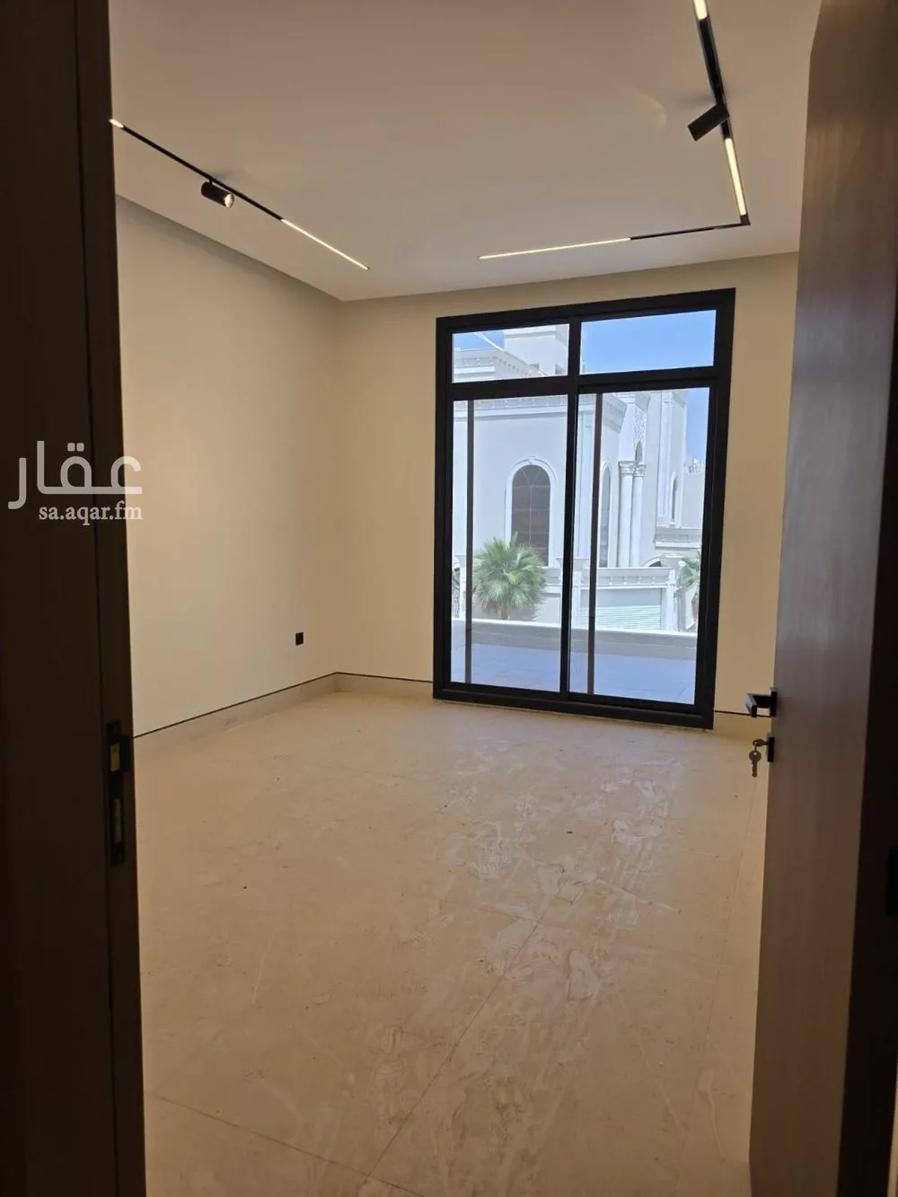 دور 4 غرف في النرجس 4