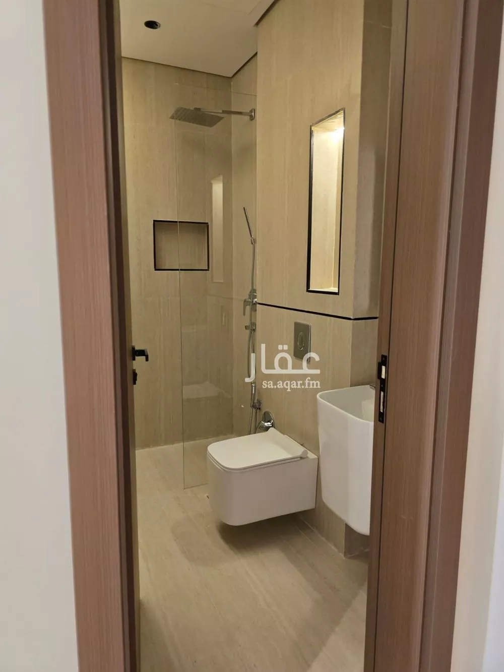 دور 4 غرف في النرجس 5