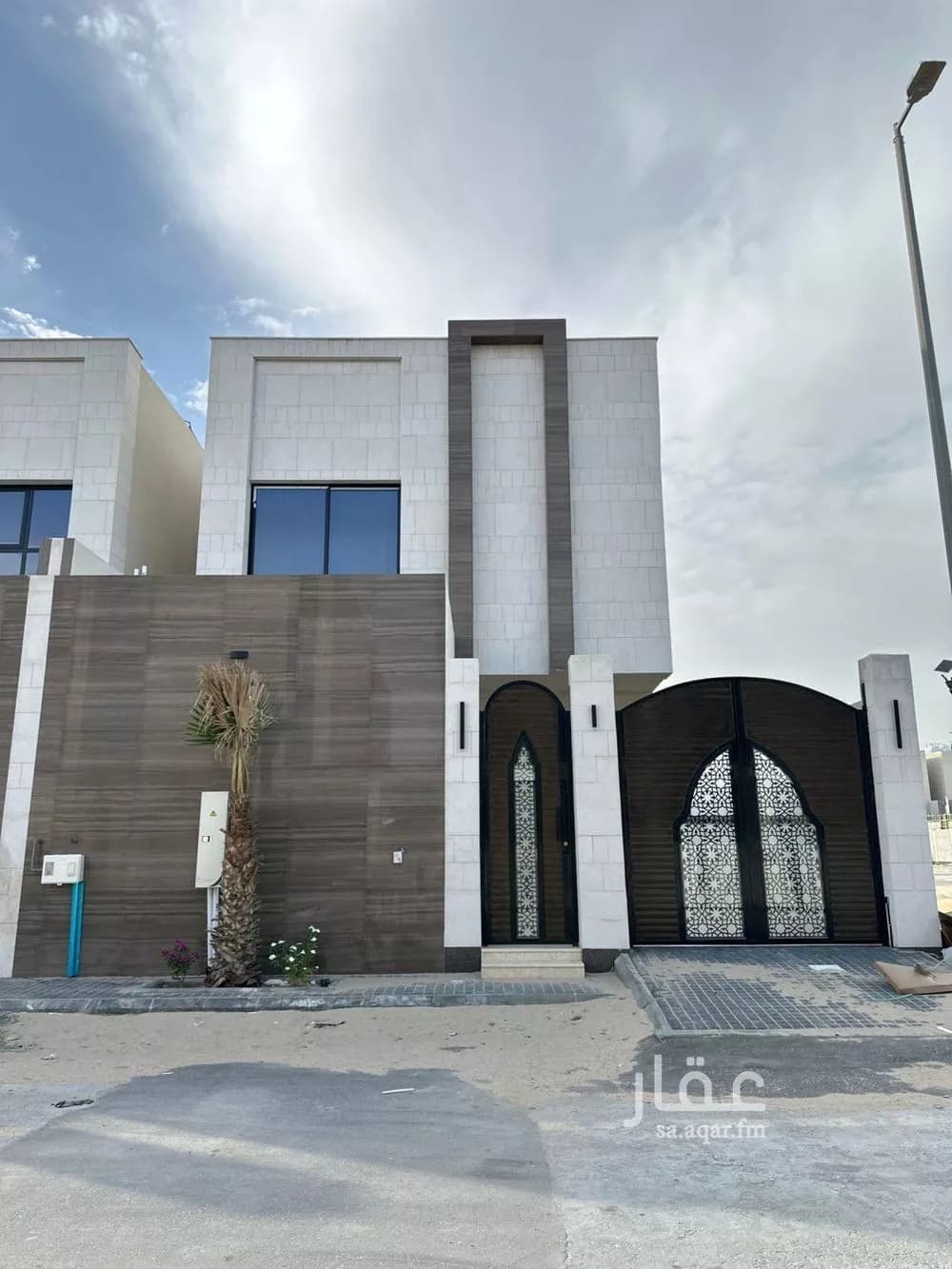 8 bedroom villa in Ash Sharq 1