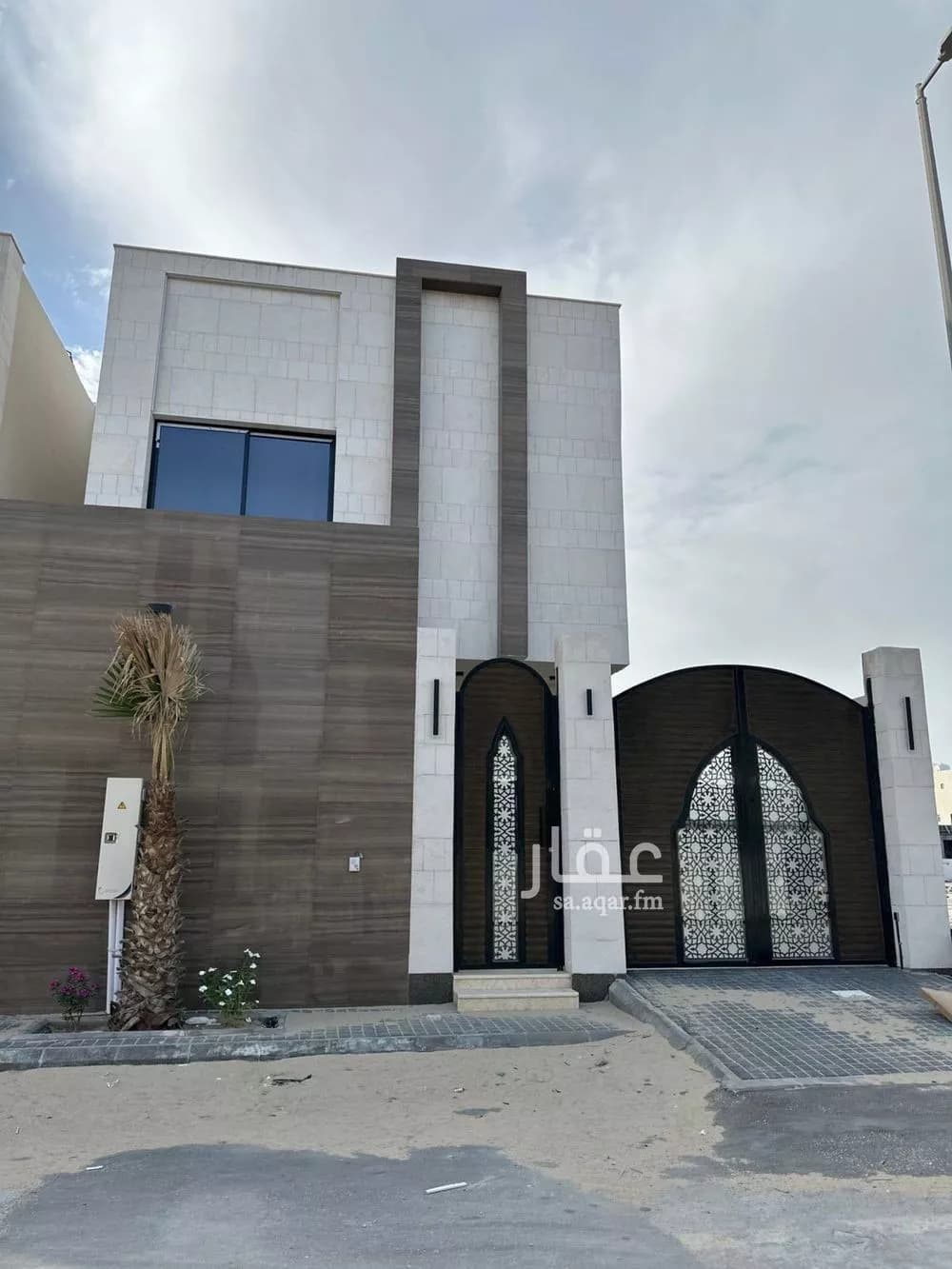 8 bedroom villa in Ash Sharq 3