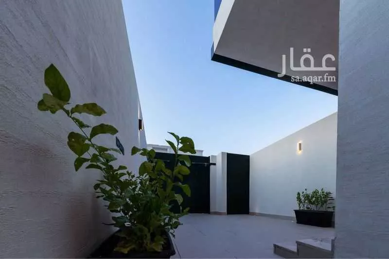 دور 3 غرف في الملقا 7