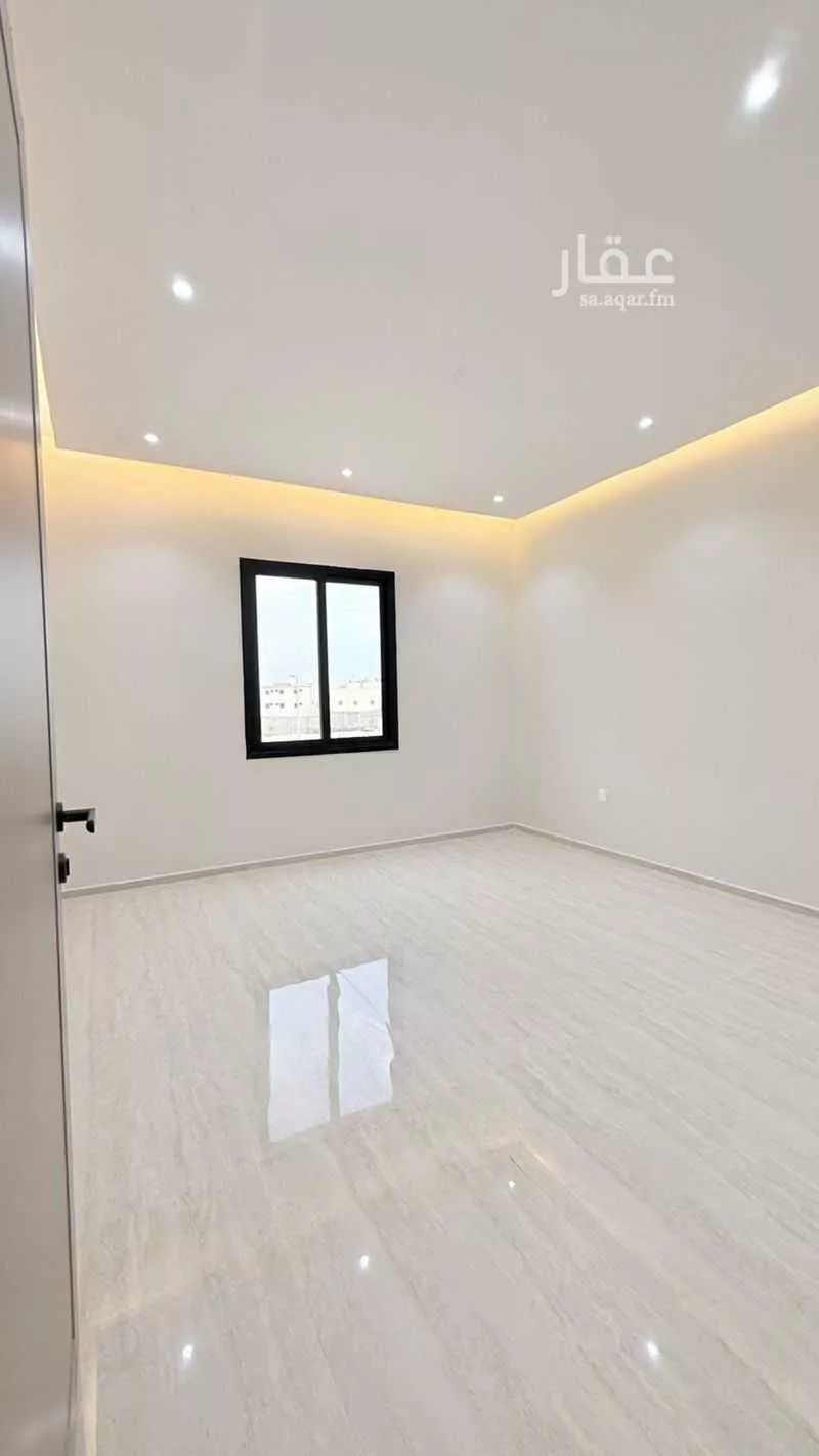 فيلا 6 غرف في ضاحية الملك فهد 3