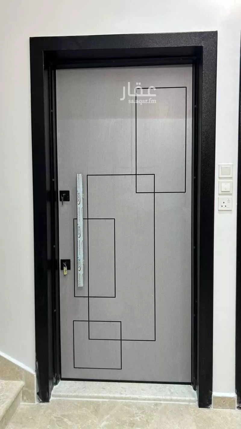 شقة 6 غرف في ورقان 20