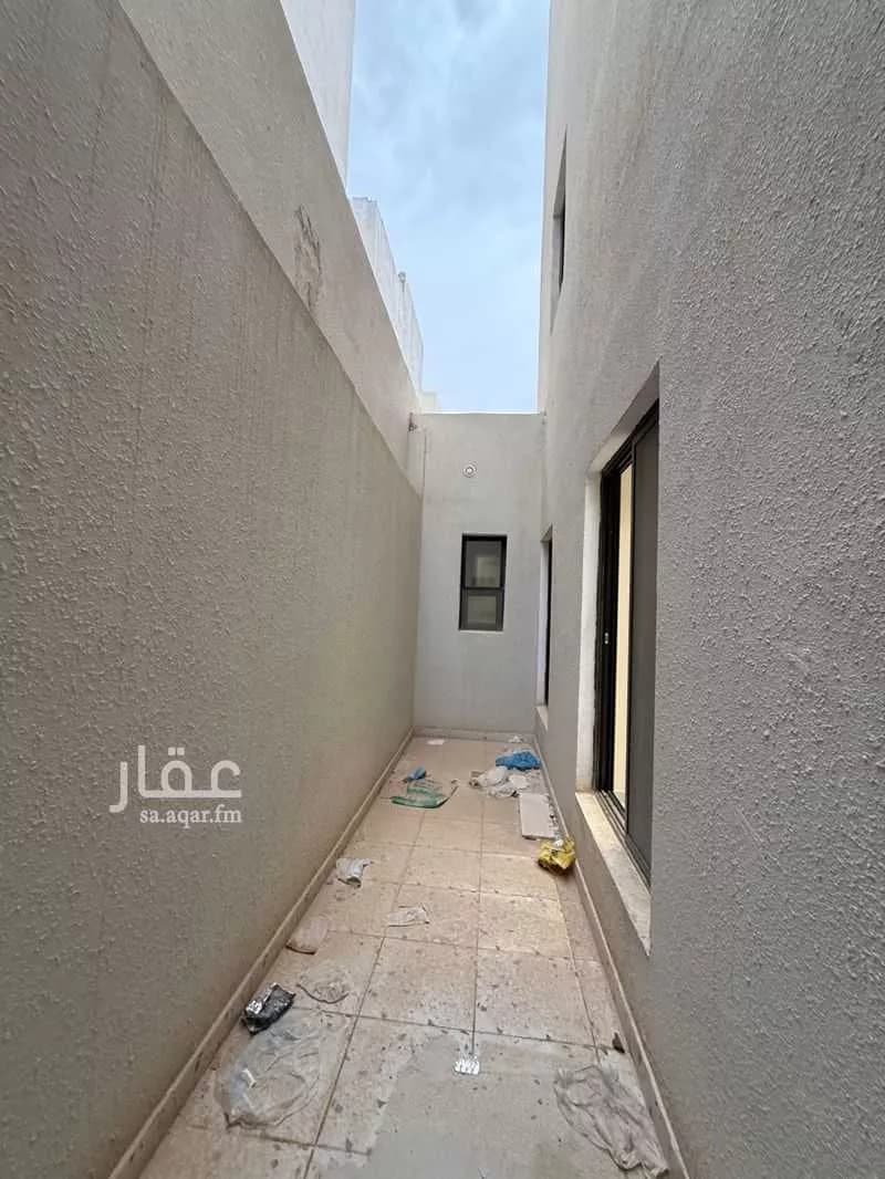 5 bedroom floor in Al Janadriyah 12