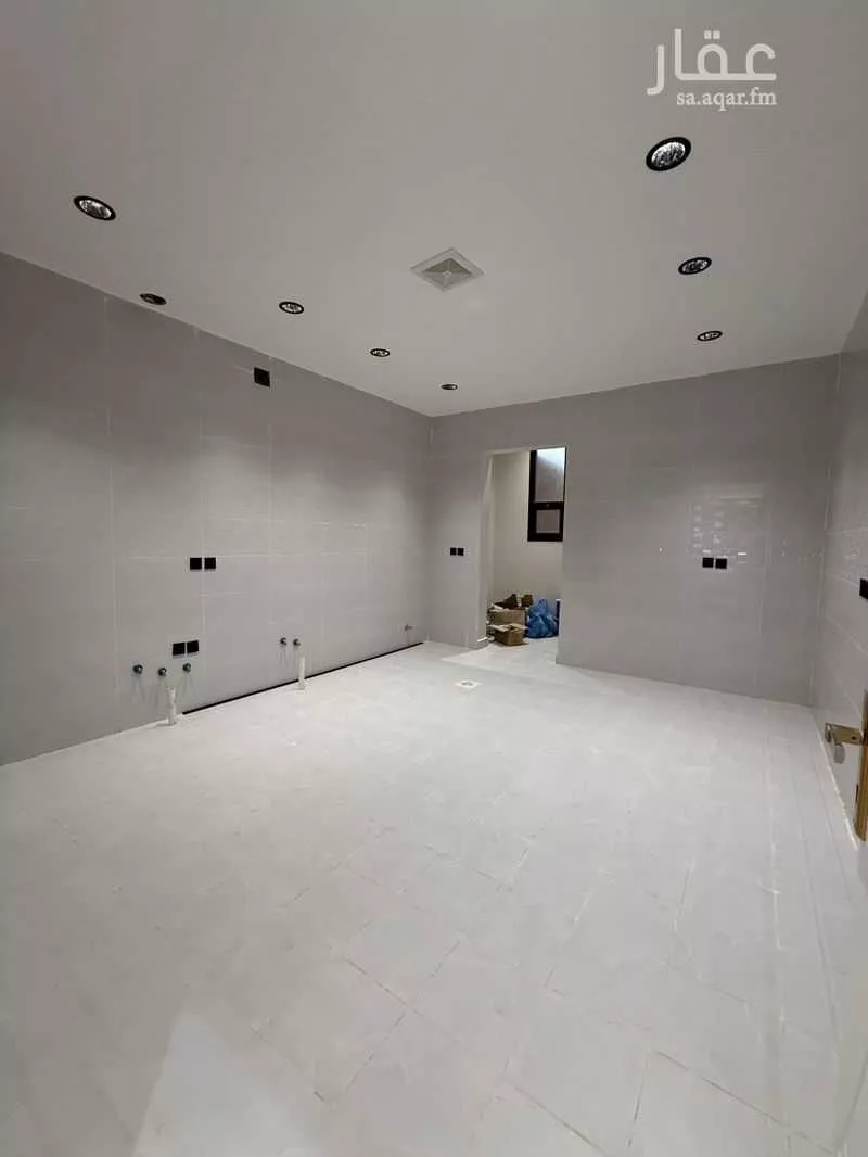 5 bedroom floor in Al Janadriyah 3