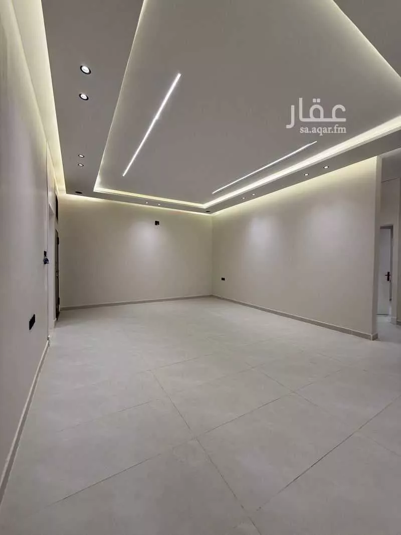 5 bedroom floor in Al Janadriyah 4