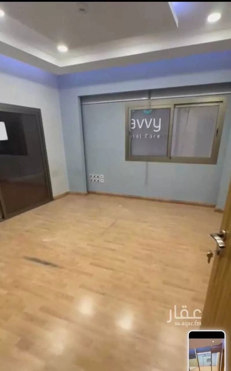 مكتب 627 م² في الورود 1